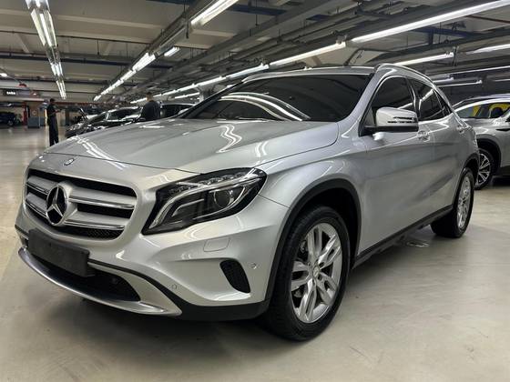 MERCEDES-BENZ GLA 200 1.6 CGI ADVANCE 16V TURBO FLEX 4P AUTOMÁTICO